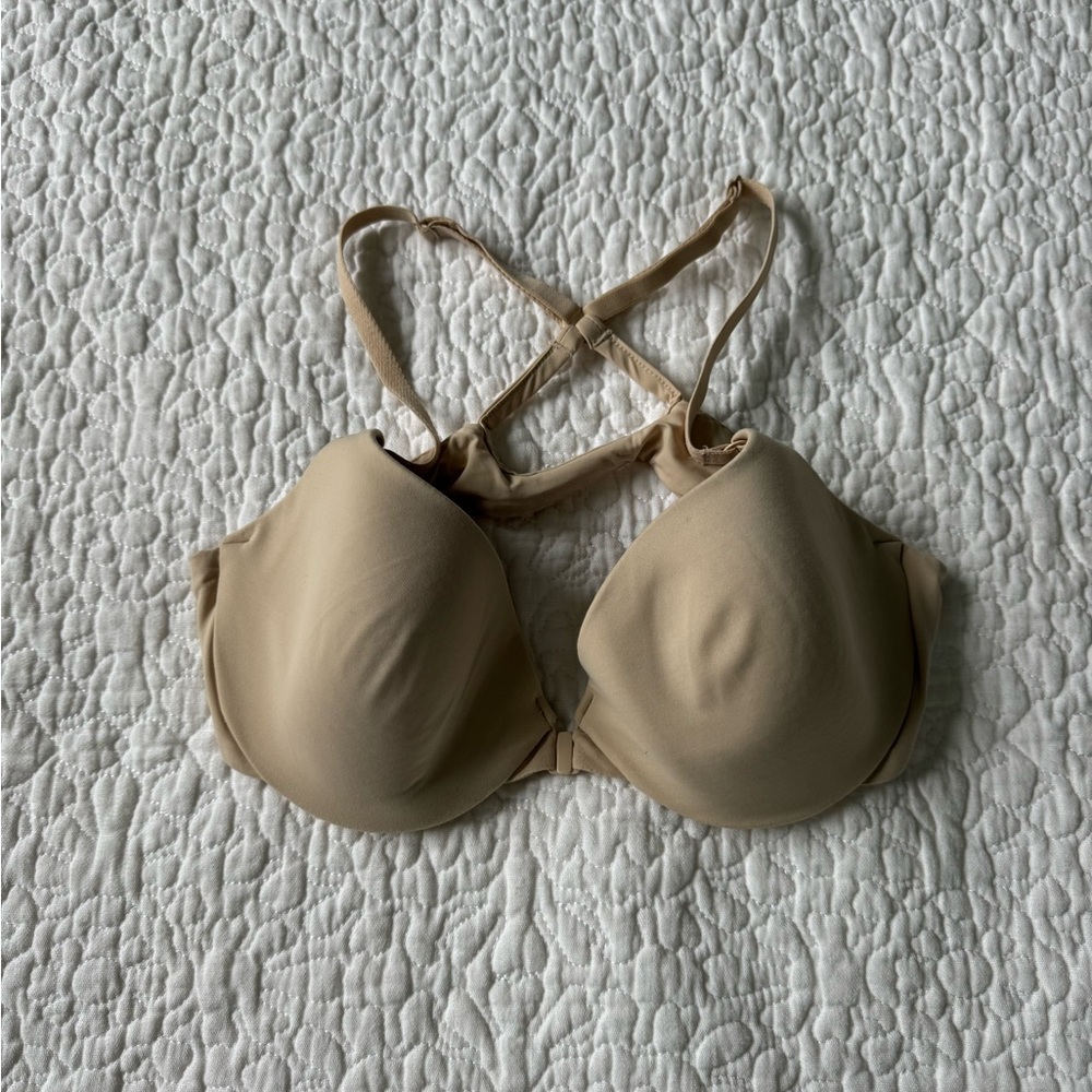 Victoria secret body front clasping bra